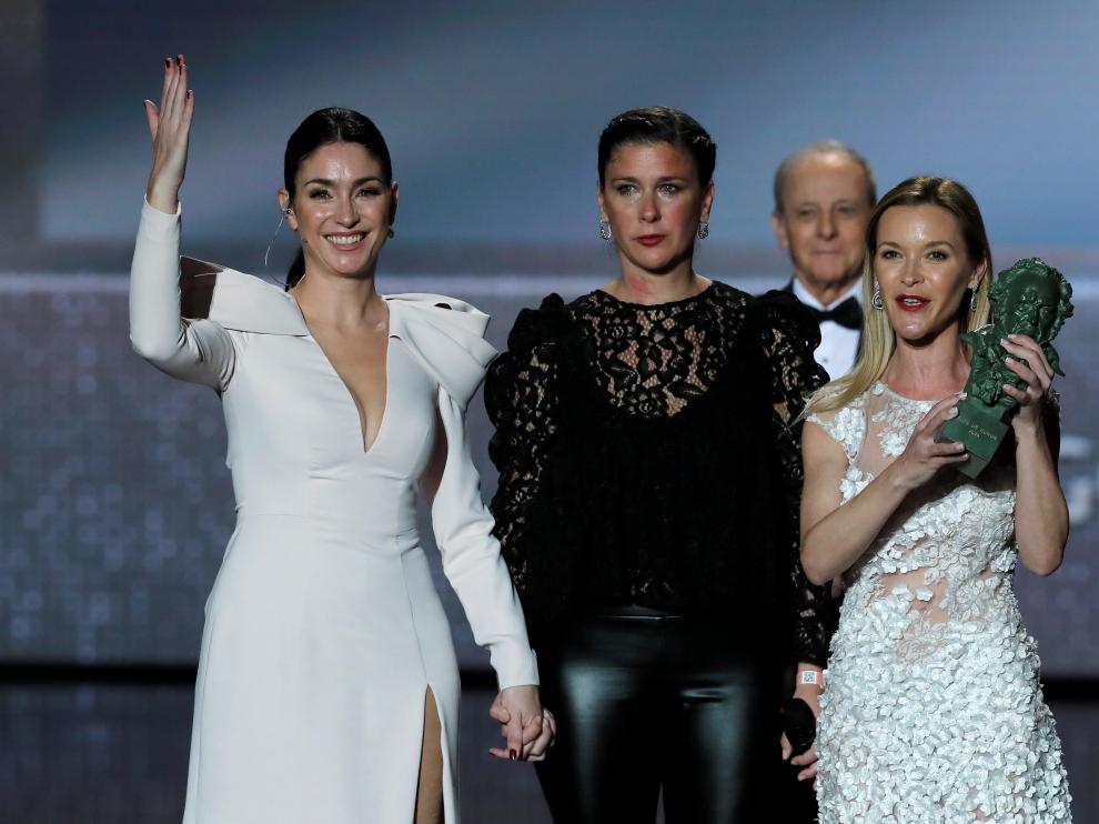 Las hijas de Pepa Flores recogieron el premio.