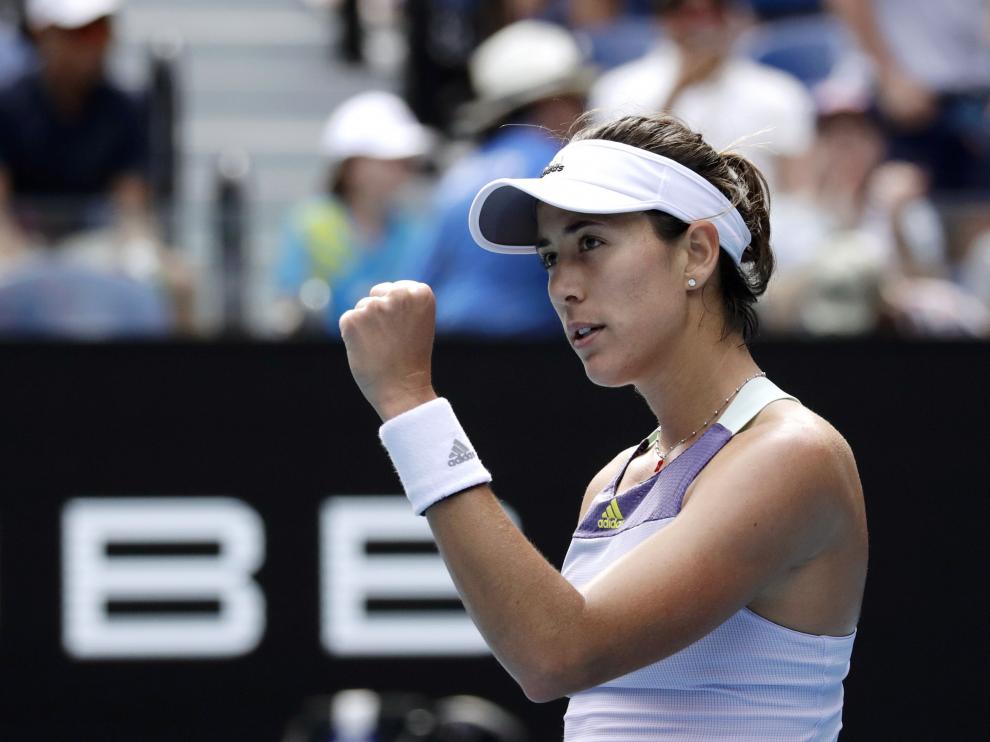 Garbiñe Muguruza vuelve a lucirse.