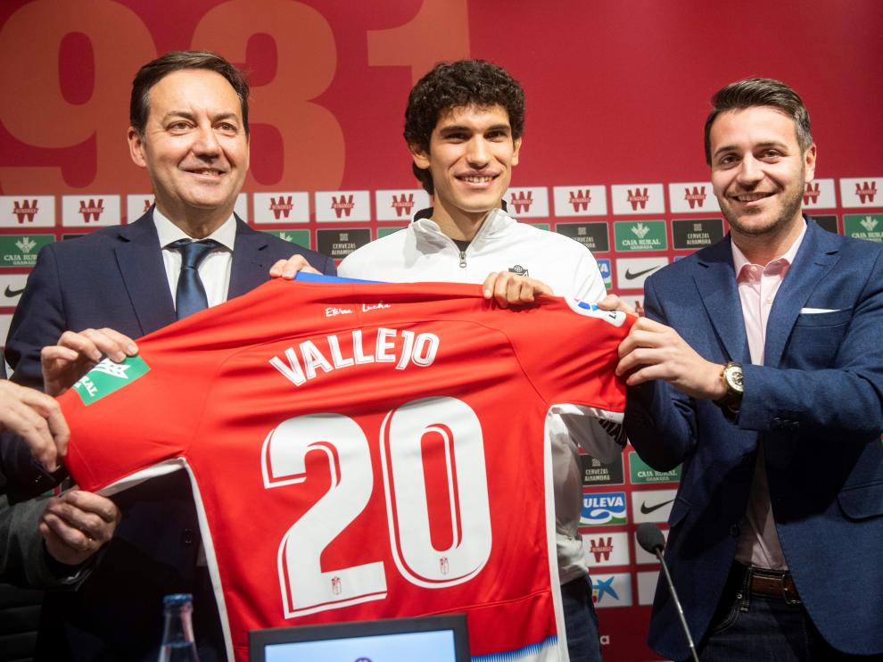 Presentación del aragonés Jesús Vallejo como nuevo jugador del Granada