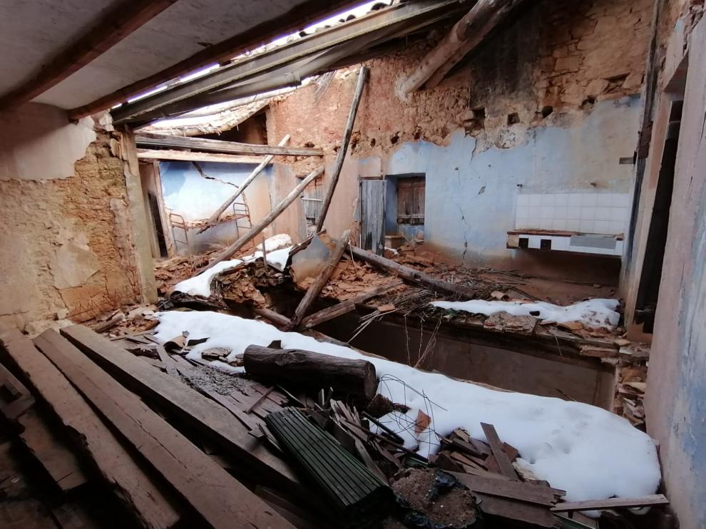 Una de las zonas en las que se ha hundido la techumbre en la ermita de Fórnoles