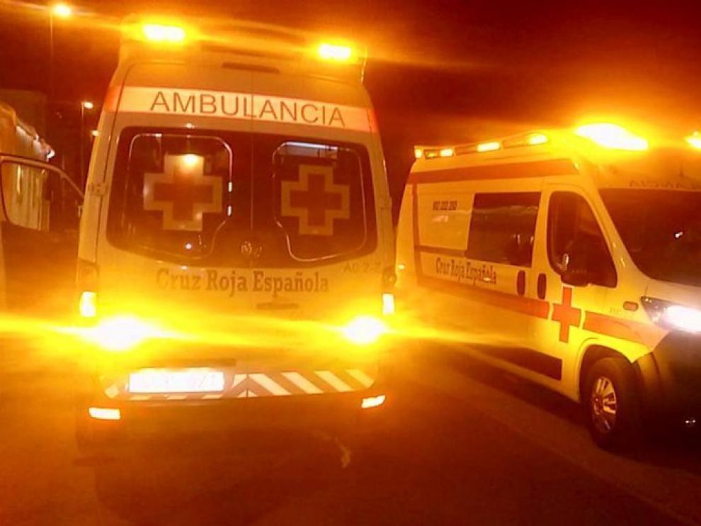 Ambulancias de Cruz Roja trasladaron a los ancianos