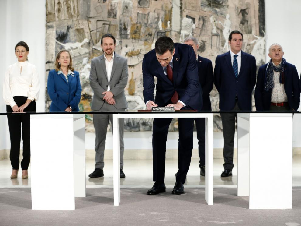 Firma del acuerdo por el Salario Mínimo Interprofesional