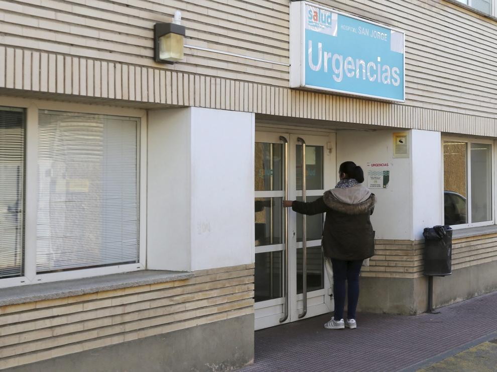 Foto de archivo del acceso a las Urgencias del hospital San Jorge de Huesca.