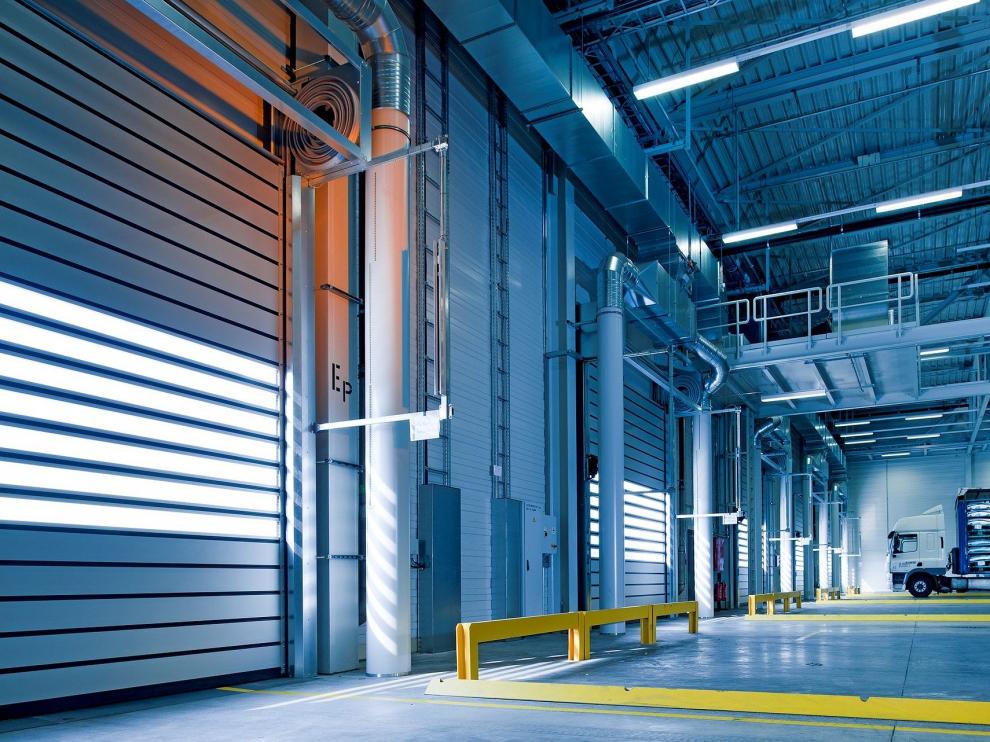 Imagen del interior de una nave industrial.
