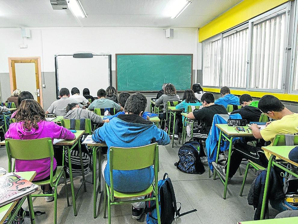 Alumnos en un aula de la Universidad de Zaragoza.