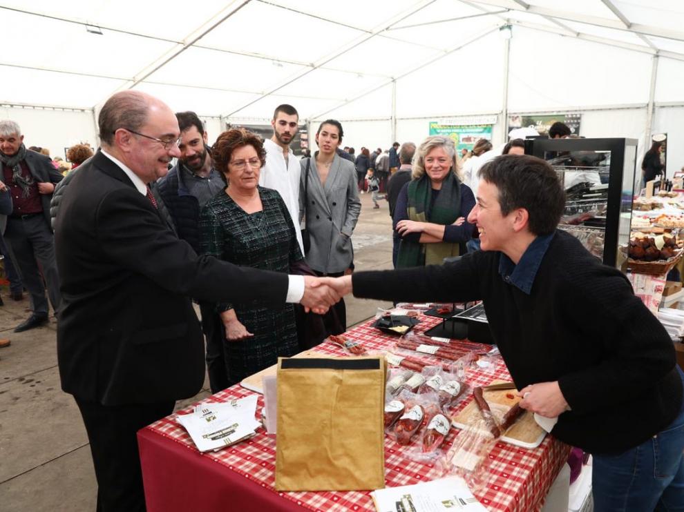 Javier Lambán en su visita a la Ferieta de Aínsa.