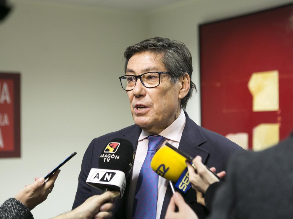 El vicepresidente aragonés Arturo Aliaga en una conferencia.