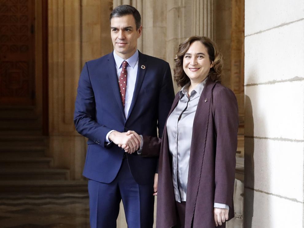 Pedro Sánchez y Ada Colau en el encuentro de este viernes.