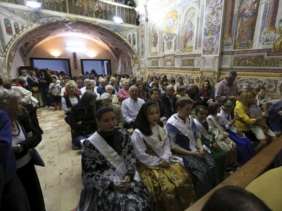Los vecinos de Ayerbe celebraron una gran fiesta para la reapertura de la Virgen de Casbas.