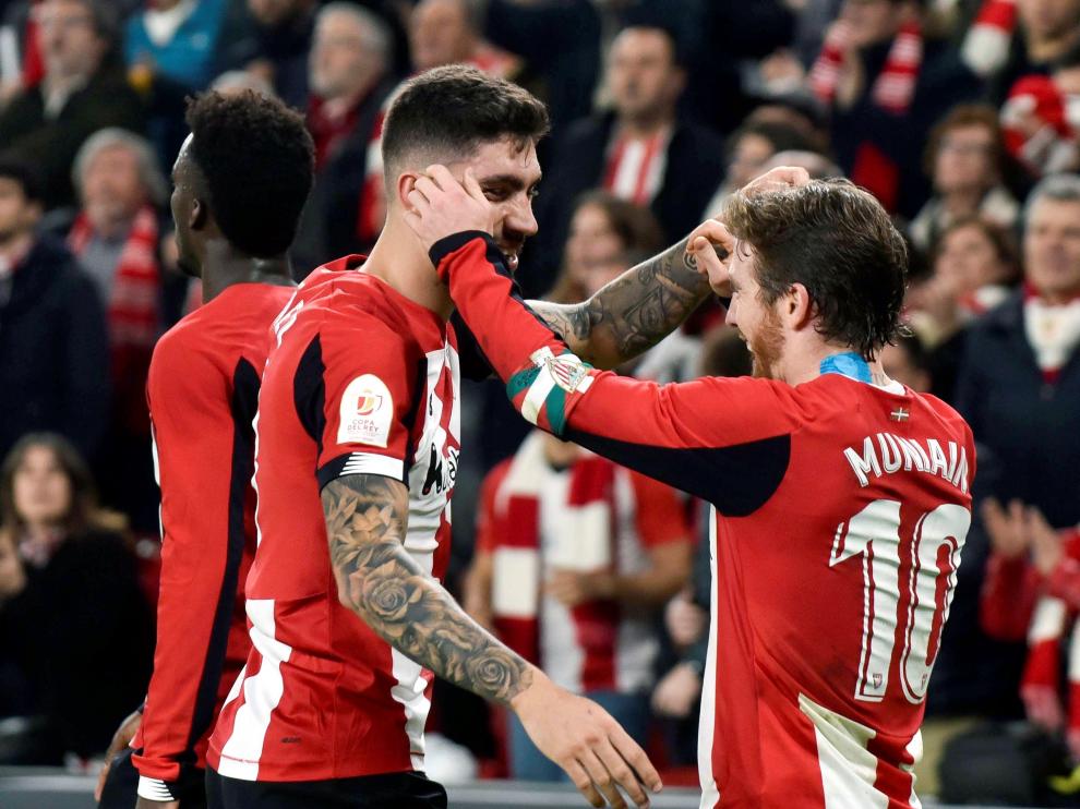 El Atlethic celebra el gol de Munian.