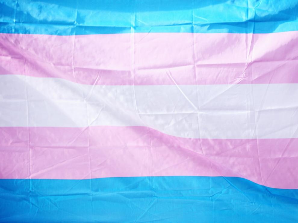Bandera trans.