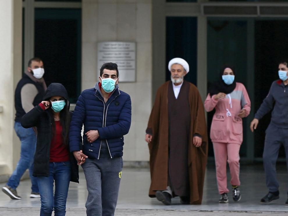 Personas con la mascarilla en el Líbano.