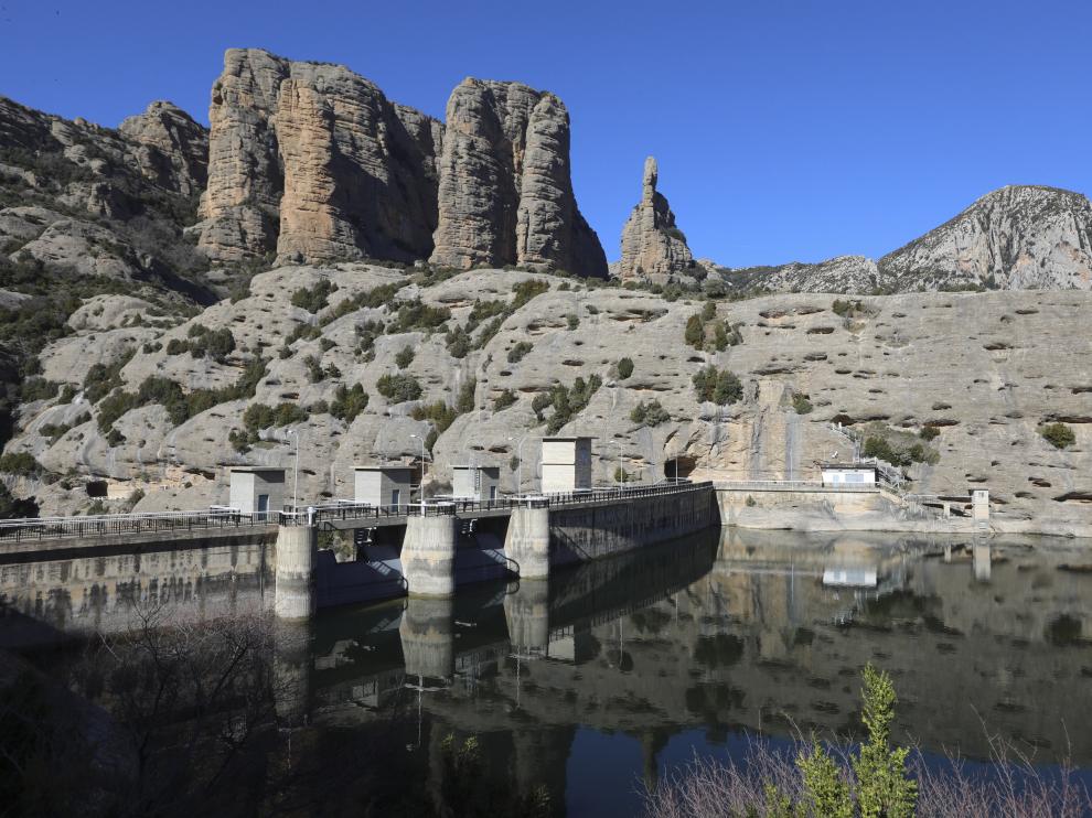 El embalse de Vadiello, principal fuente de suministro de la ciudad.