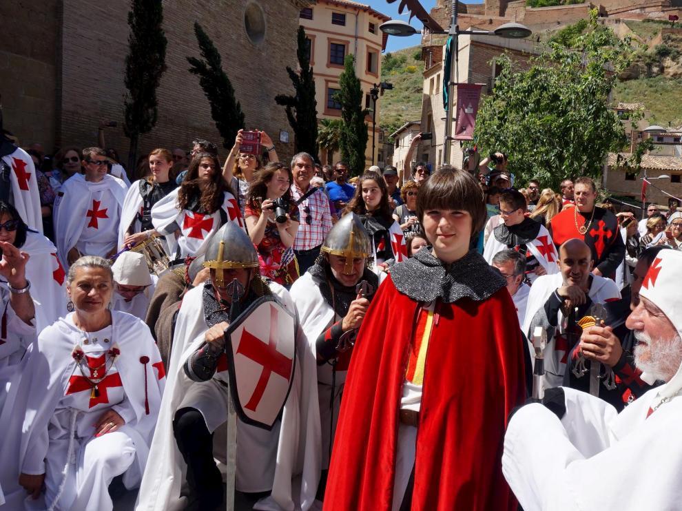 Uno de los episodios recrea la recepción de los templarios a Jaime I en la plaza de Santa María de Monzón
