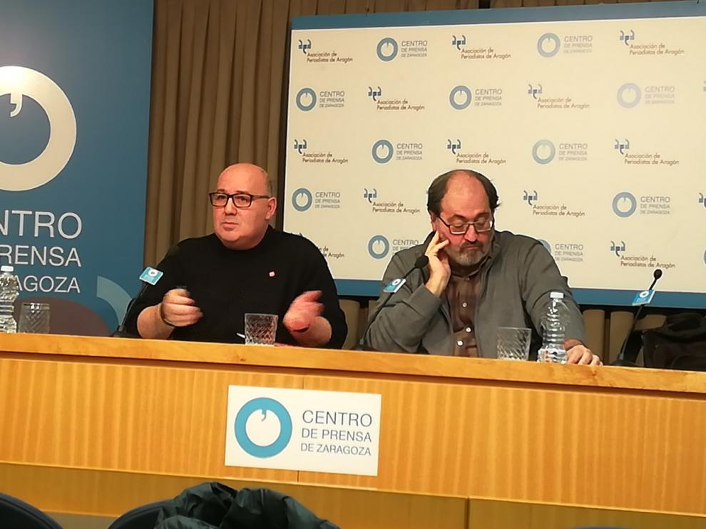 José de las Morenas y Luis Clarimón, de UGT Aragón y de CC. OO. Aragón, hoy al presentar en Zaragoza la memoria de siniestralidad laboral de 2019 en la comunidad.