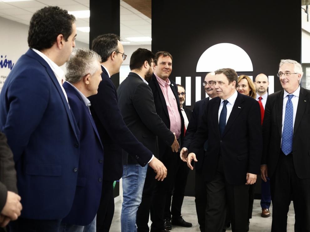 El ministro de Agricultura, Luis Planas, visita la FIMA y se reúne con los sindicatos agrarios