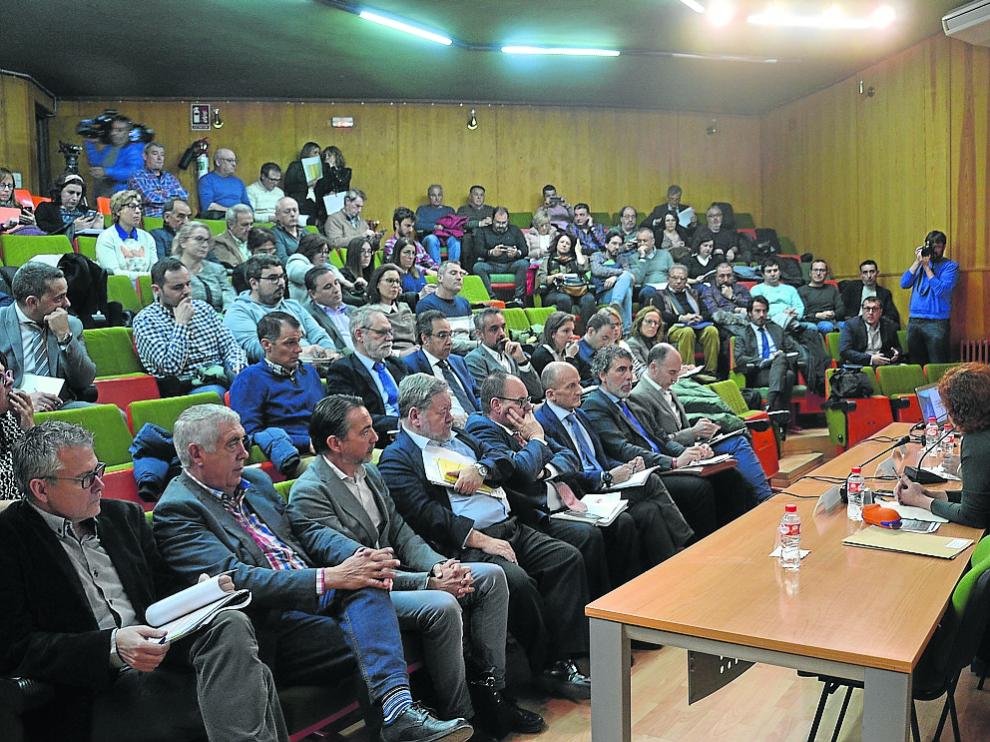 La casa de cultura de Andorra, este jueves, durante la jornada convocada por el Ministerio
