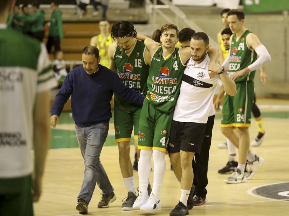 La lesión de Cárdenas ha sido la nota negativa del partido.