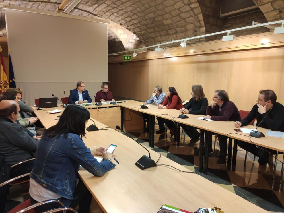 Reunión informativa de la DGA con alcaldes y representantes de los municipios de la Mancomunidad de las Altas Cinco Villas