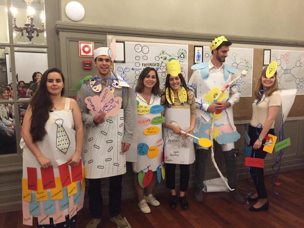 Aspirantes de la pasada edición de Talento Aragón Joven en una de las dinámicas de grupo realizadas.