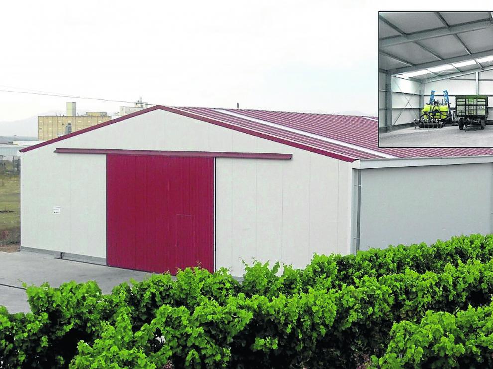 Una de las naves dedicadas a uso agrícola e instalada en La Rioja, diseñada y fabricada por la empresa aragonesa Mekanaves.