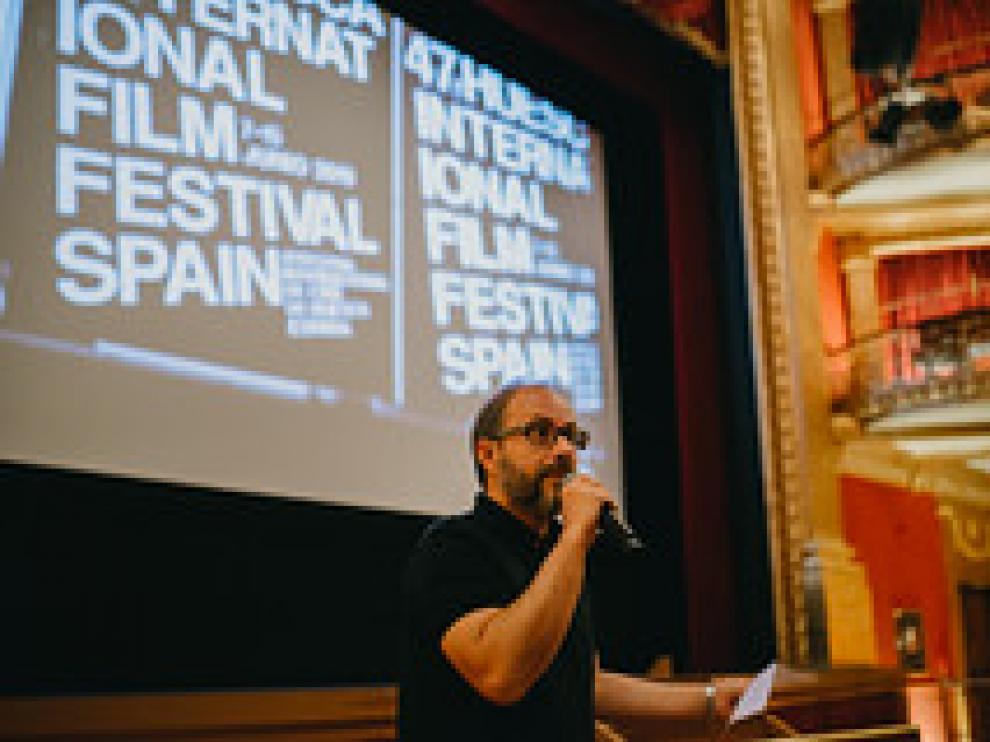 El director del festival, Rubén Moreno, durante la proyección del palmarés el año pasado.