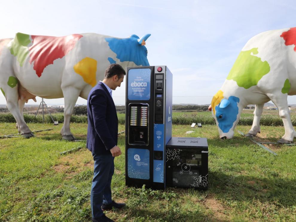 La máquina de café que funciona con hidrógeno se presentó en la explanada de Eboca.