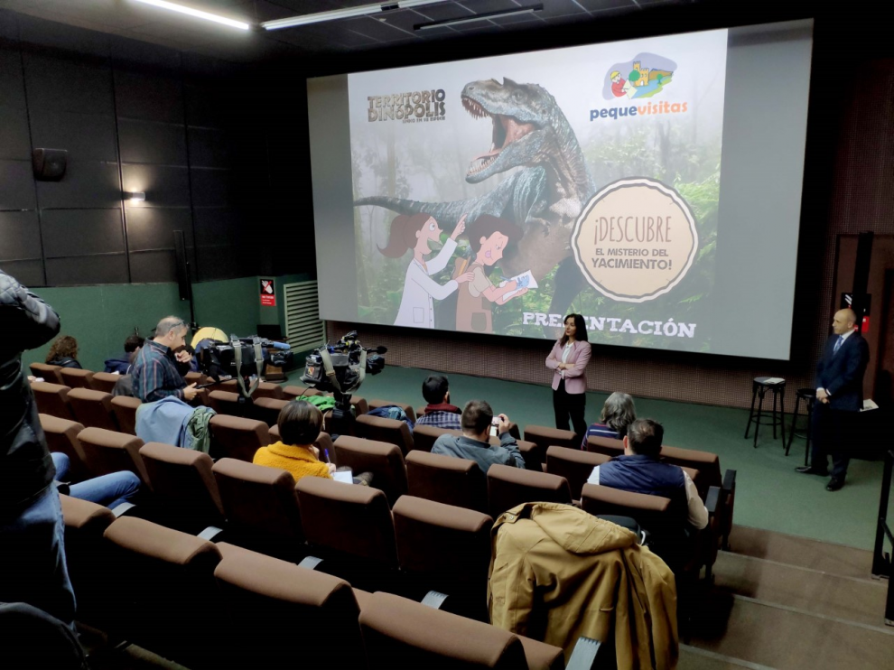 Higinia Navarro, durante la presentación del proyecto Pequevisitas en Dinópolis.