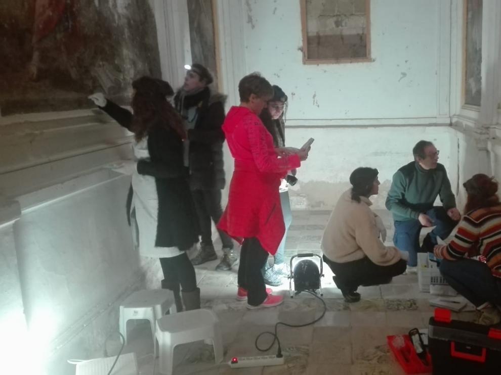Alumnas de la Escuela, este jueves en la Cartuja.