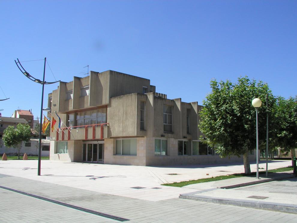 Utebo cierra servicios e instalaciones de mayores y limita los aforos a