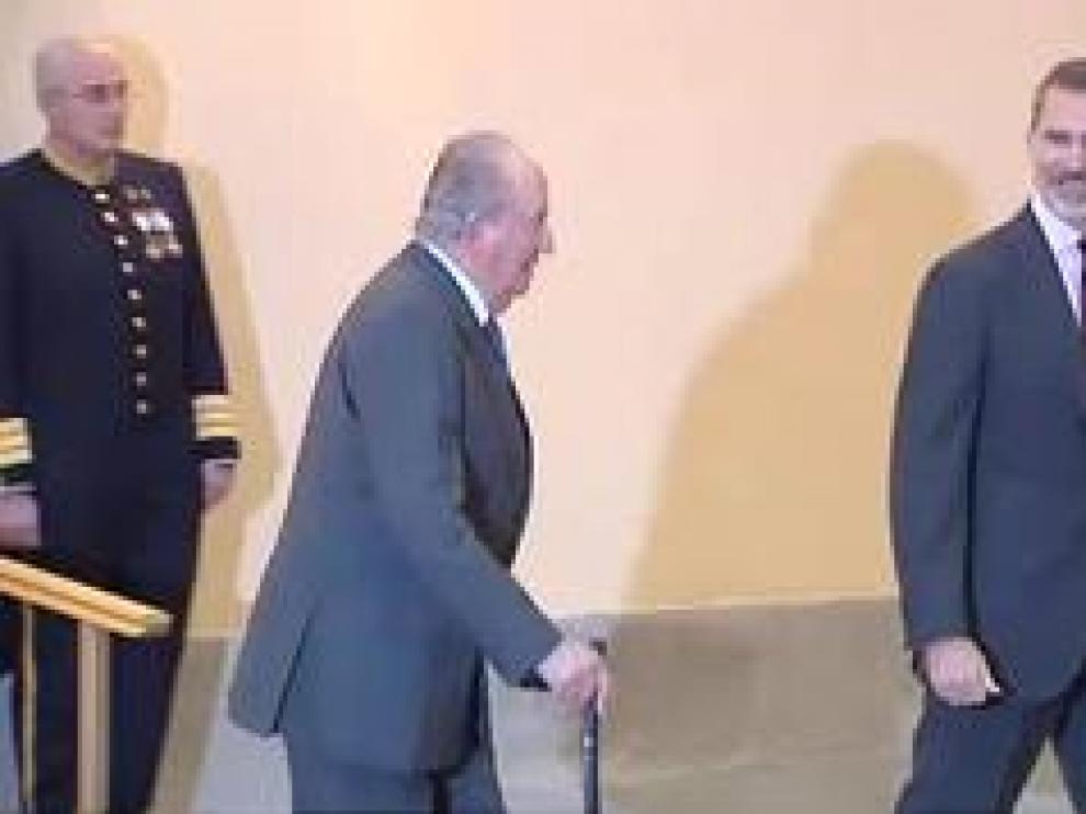 Don Juan Carlos deja de percibir la asignación que tiene fijada en los Presupuestos de la Casa de S.M. el Rey.