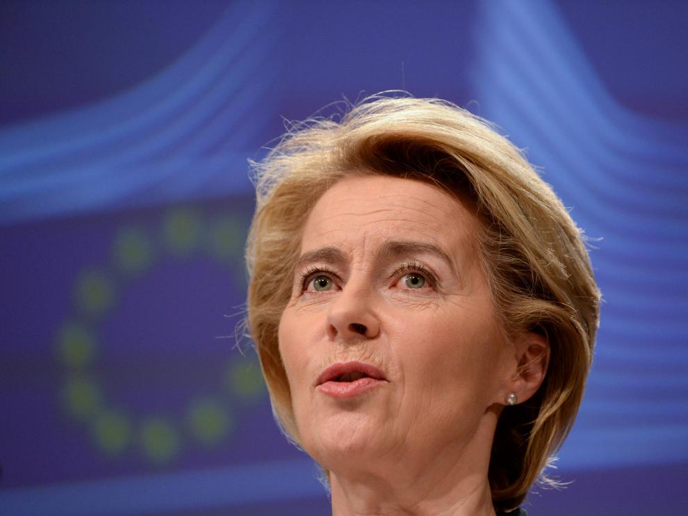 FILE PHOTO: EU Commission President Ursula von der Leyen presents the EU executive's economic response to the coronavirus epidemic, in Brussels