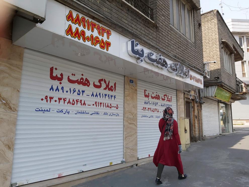 El coronavirus da el golpe de gracia a la maltrecha economía iraní