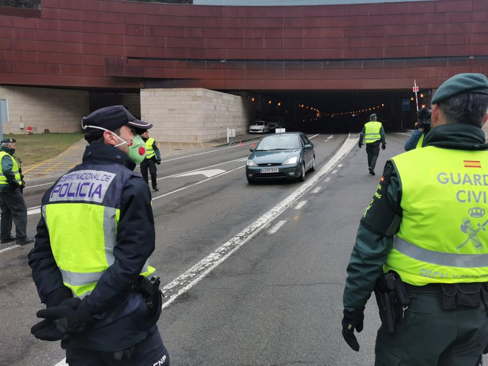La Guardia Civil blinda la frontera del Somport