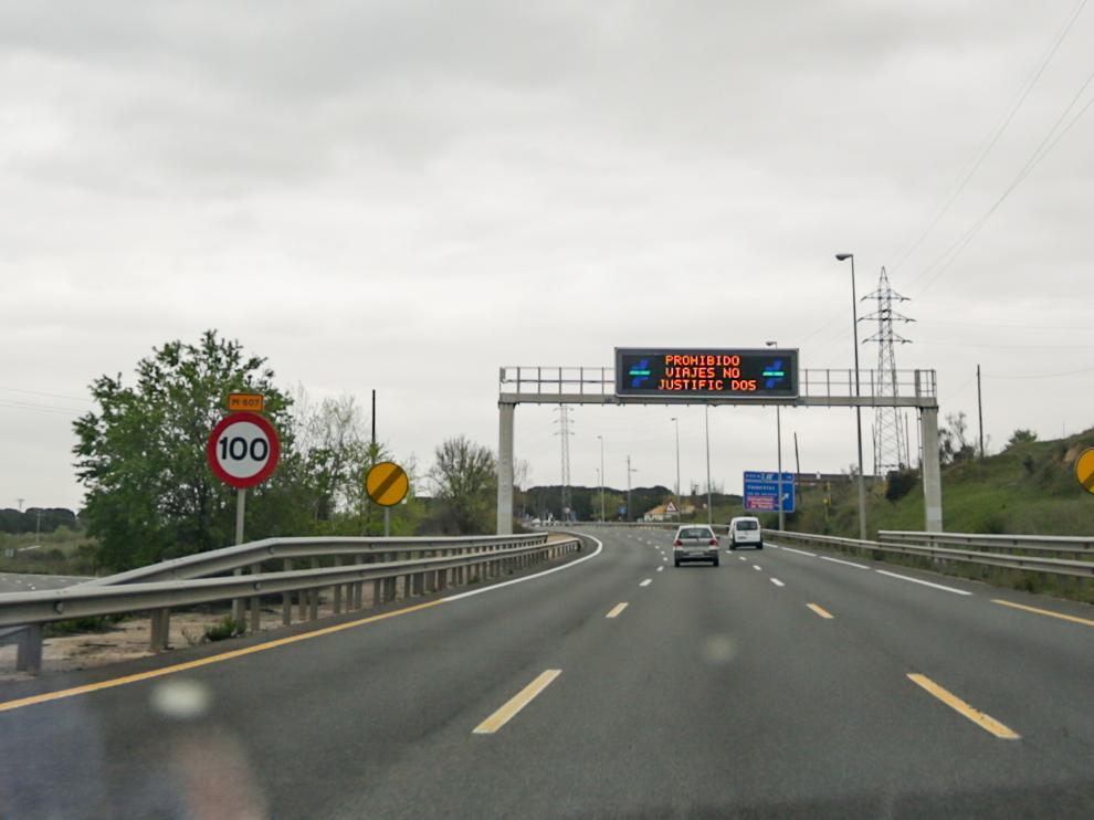 El estado de alarma ha dejado las carreteras casi desiertas.