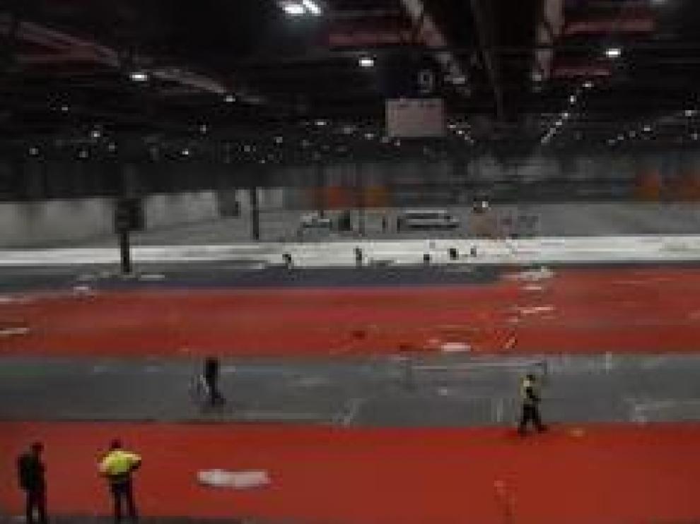 La Comunidad de Madrid espera abrir en las próximas horas un hospital de campaña que se está construyendo en la zona de Ifema, la feria de Madrid. Lo ha anunciado este mismo sábado el consejero de Sanidad, Enrique Ruiz Escudero. Son 5000 camas de hospitalización para los enfermos leves y 500 de UCI.