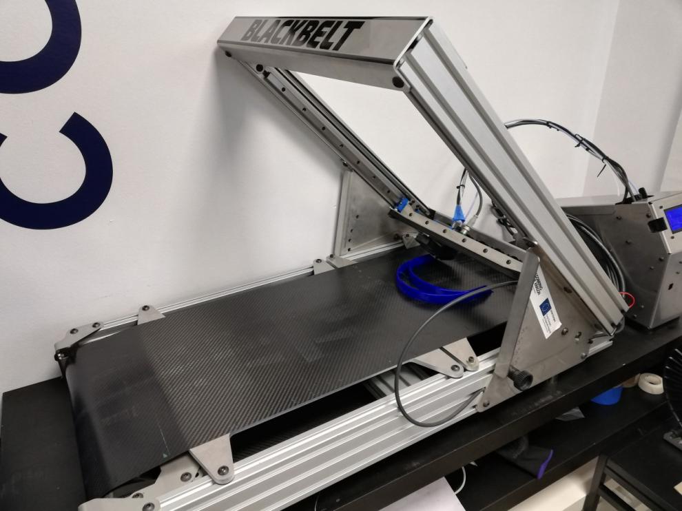 Las impresoras 3D tardan solo hora y media en fabricar estas pantallas protectoras.