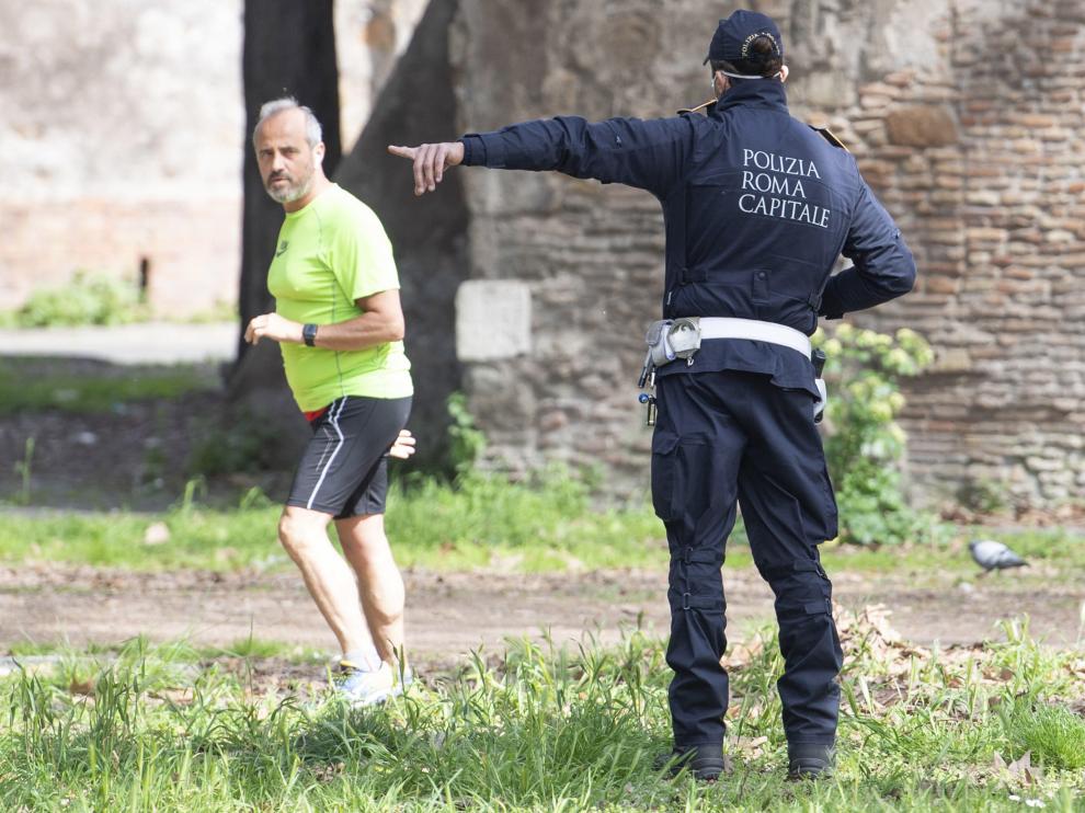 Police enforce coronavirus lockdown in Italy