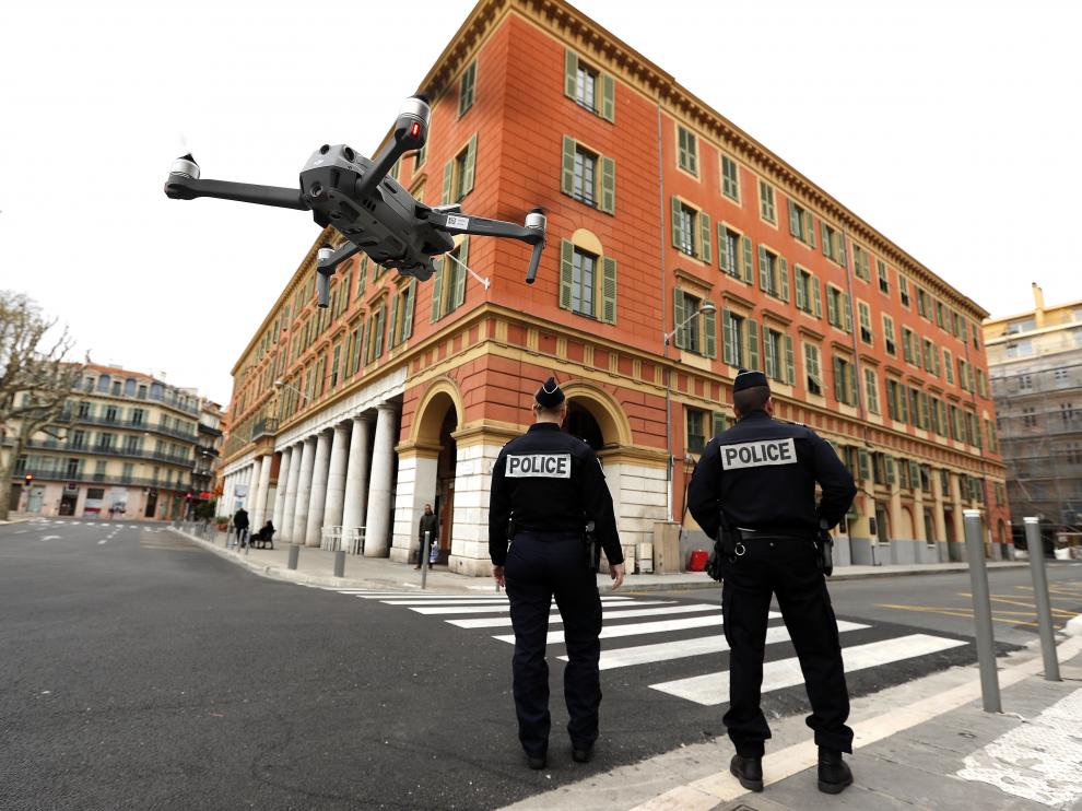 Calles de Niza vigiladas con drones