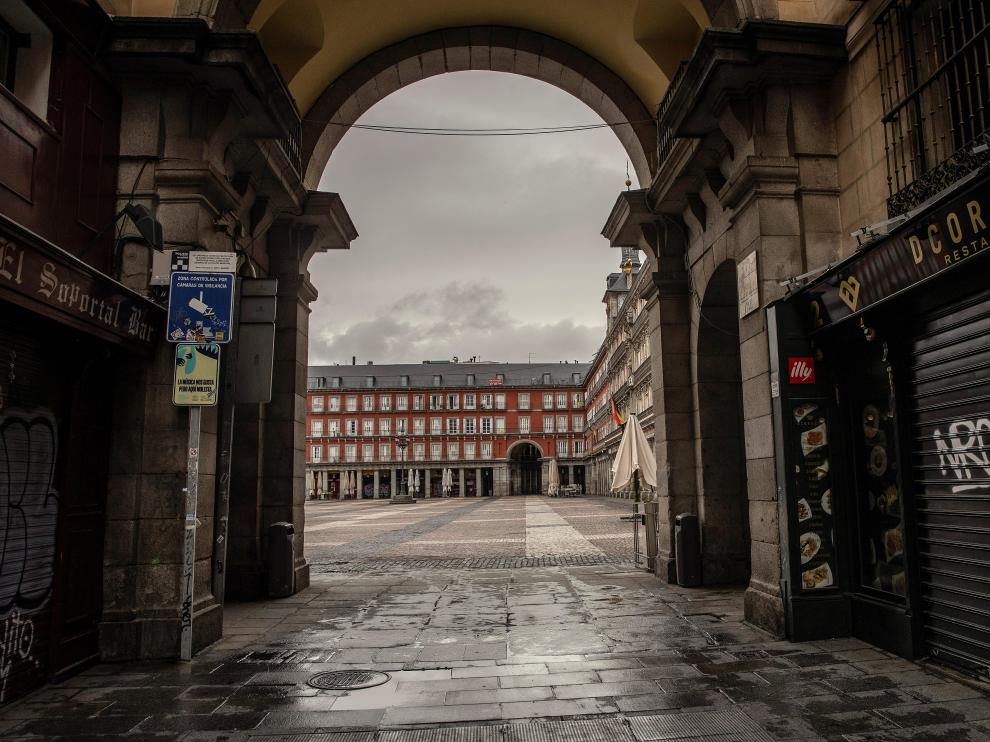 Calles de Madrid vacías por la amenaza del coronavirus