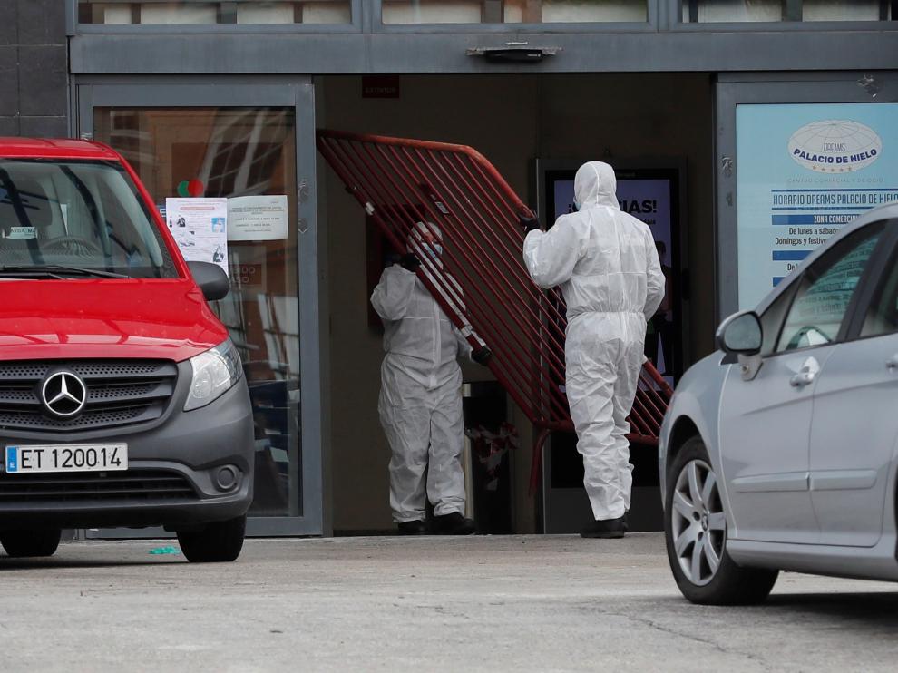 El Palacio de Hielo usado como morgue en Madrid ante el Covid-19