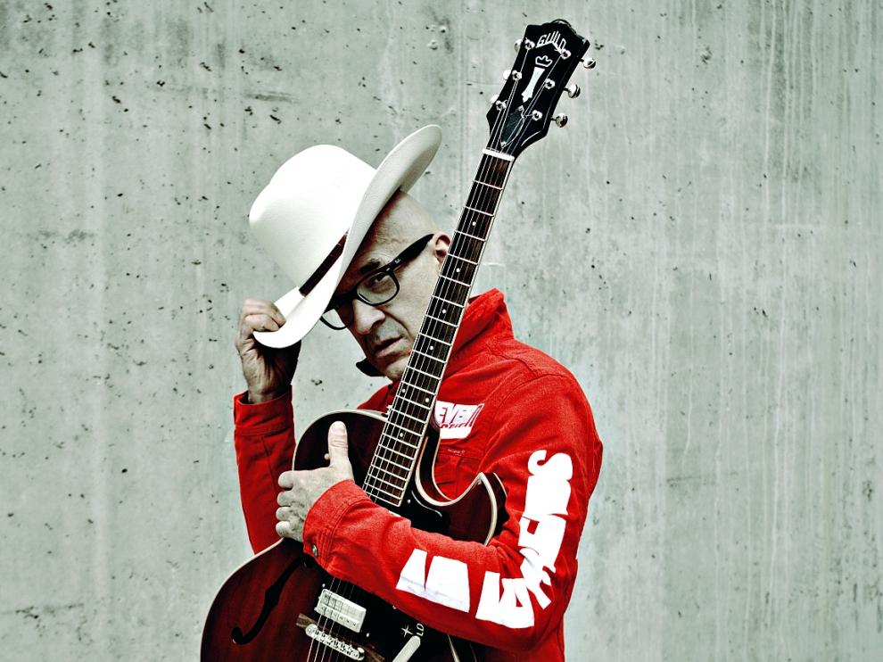 Coyote, un ‘crooner’ de pueblo, artista y autónomo