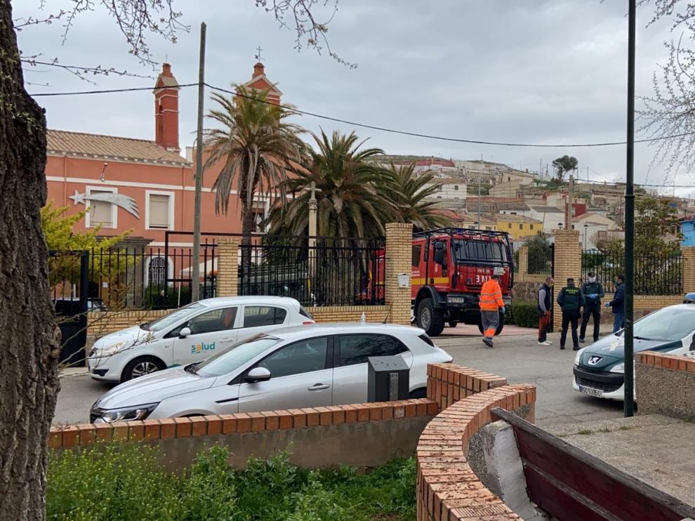 La UME ha estado esta mañana desinfectando la residencia de Épila.