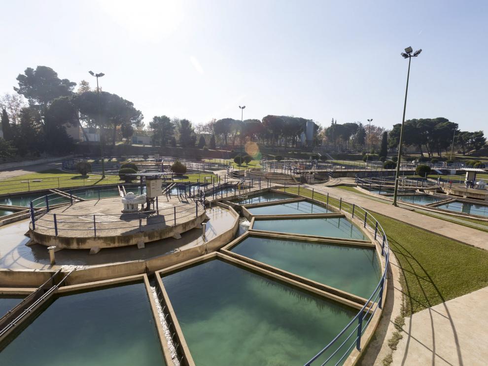 Planta potabilizadora de agua en el barrio de Casablanca en Zaragoza.
