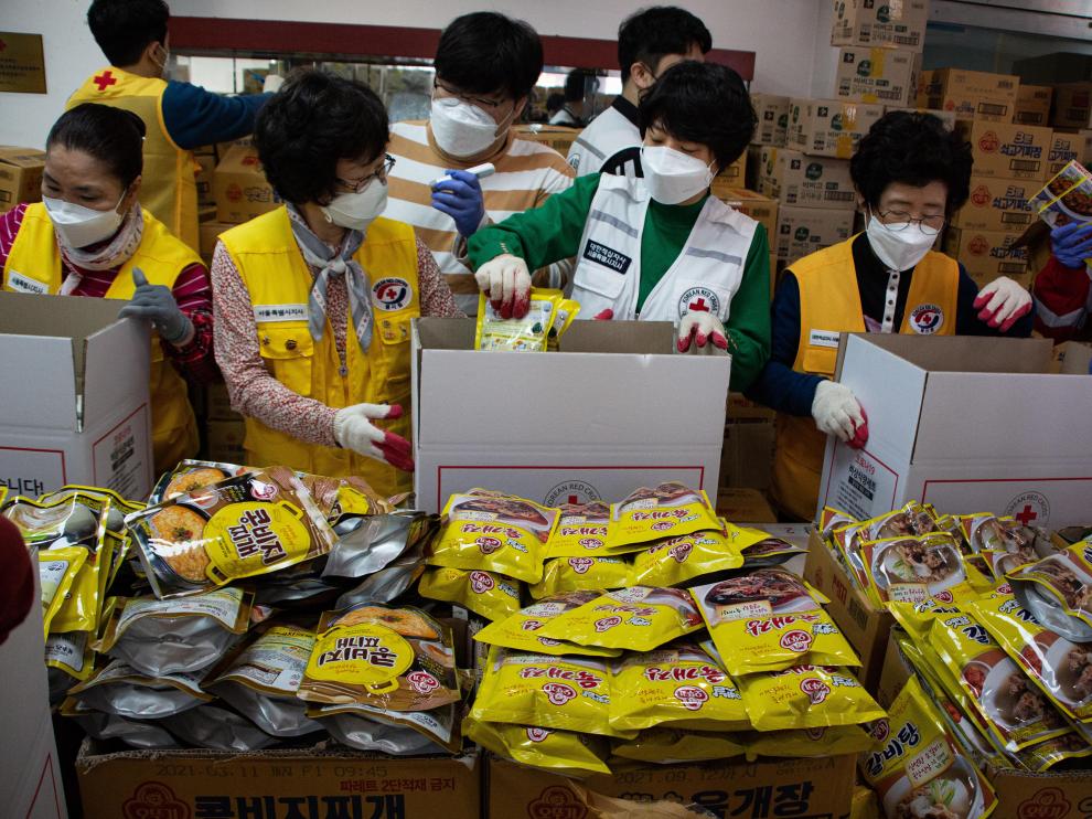 South Korea's Red Cross prepares emergency relief kits amid coronavirus pandemic