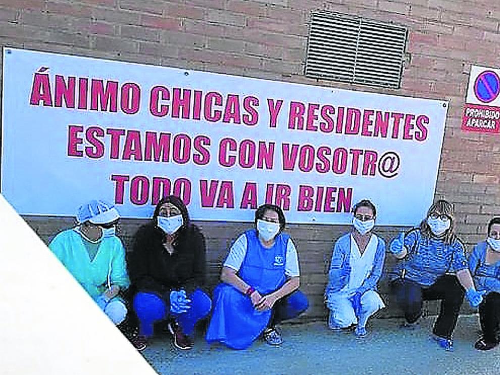 Alguna empleadas están confinadas con los usuarios