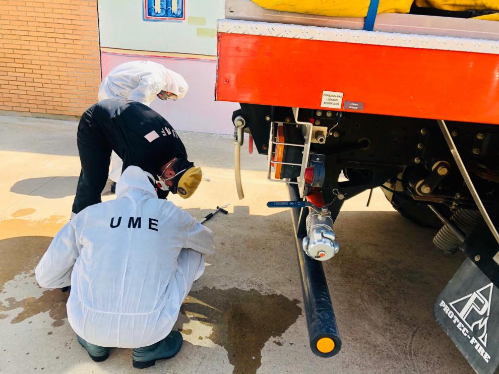 La UME desinfecta la prisión de Zuera y los CIS de Huesca.