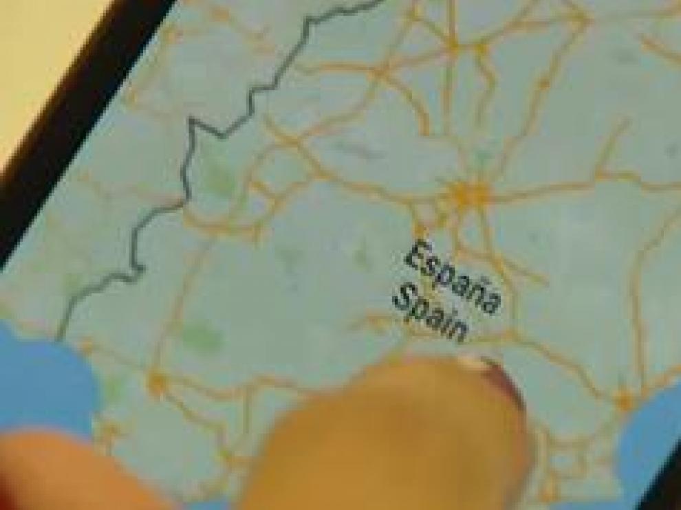 El Ministerio de Sanidad ha encargado una aplicación digital sobre el coronavirus que permitirá saber dónde están los móviles de los usuarios durante el Estado de Alarma. Quienes se descarguen el programa podrán realizar una autoevaluación de síntomas y la aplicación verificará si el paciente está o no en la comunidad autónoma donde dice estar.