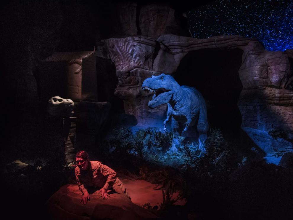 Espectáculo de T Rex en la sede de Dinópolis en Teruel.