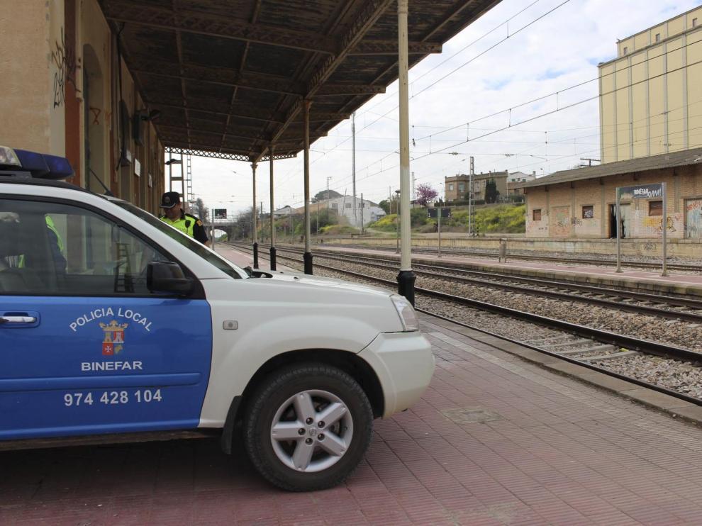 Agentes de la Policía Local pasará por el domicilio del cumpleañero para felicitarle por la megafonía del coche.